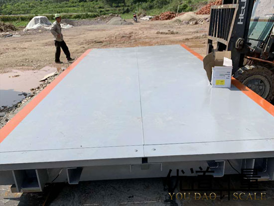 7月18日绵竹垃圾处理厂2.5x5米10吨地磅工程案例